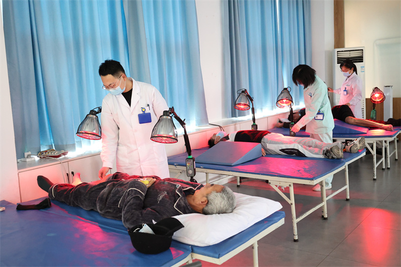 康復(fù)理療科喬遷新址，升級(jí)臨床物理治療與康復(fù)設(shè)備，開啟服務(wù)新篇章